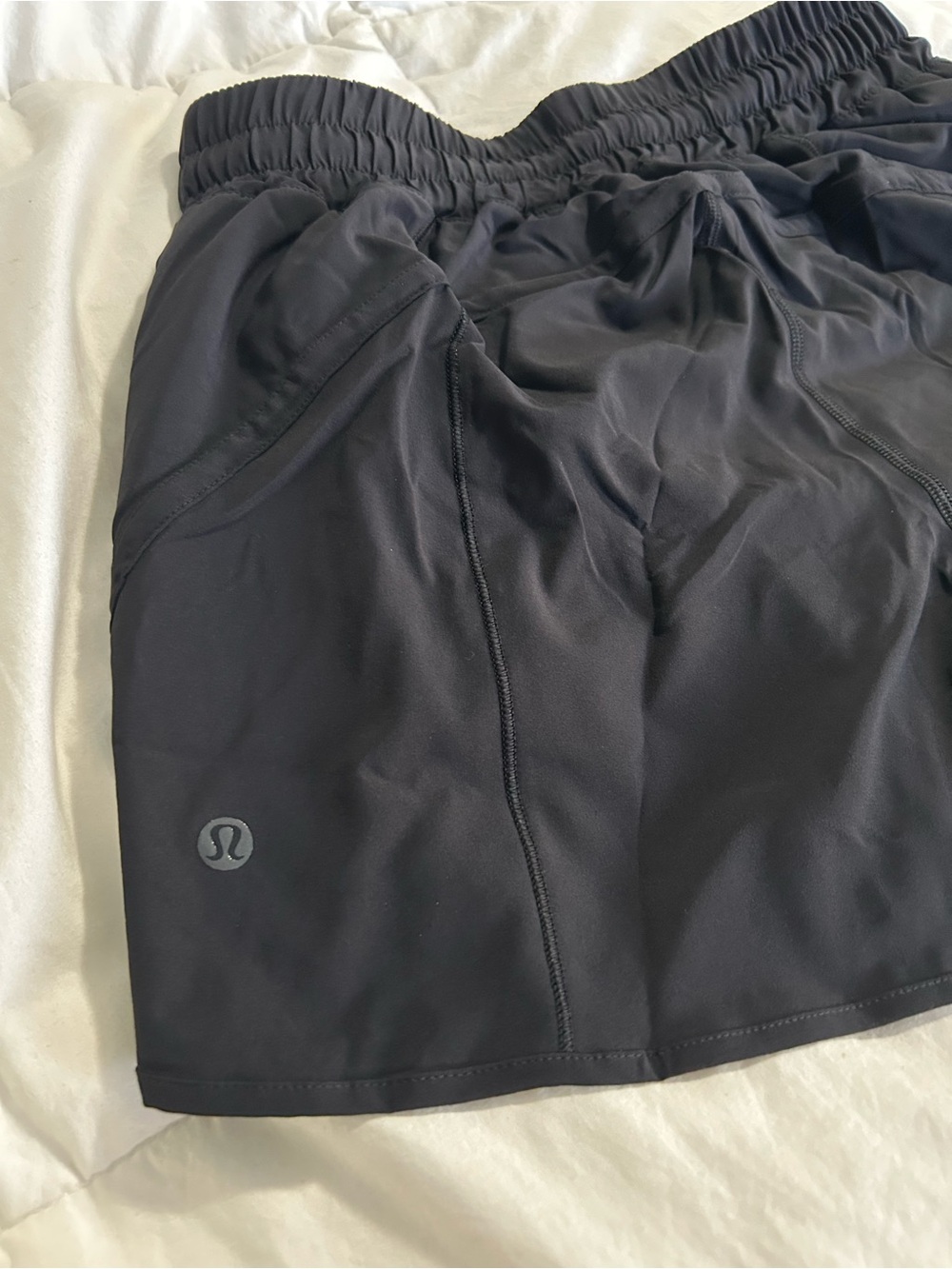 Lululemon Track That Mid-Rise Lined Short 5" Size 10 - Picture 6 of 10